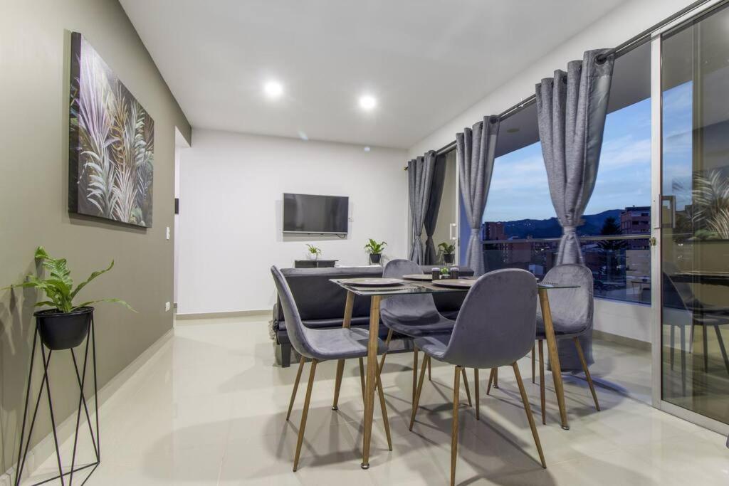 Amplio Apartamento En Calasanz - Estadio เมเดยิน ภายนอก รูปภาพ