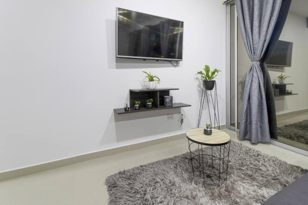 Amplio Apartamento En Calasanz - Estadio เมเดยิน ภายนอก รูปภาพ