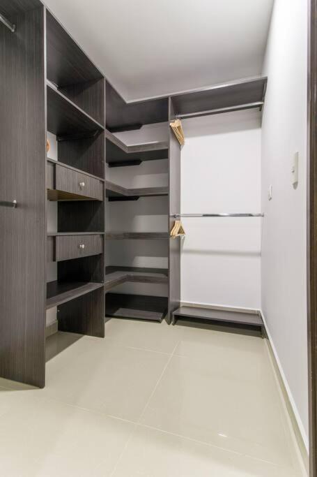 Amplio Apartamento En Calasanz - Estadio เมเดยิน ภายนอก รูปภาพ